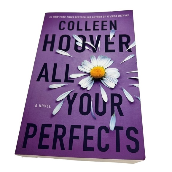 Colleen Hoover Fiction Books/Novels Lot/2 Trade Paperbacks Psychological/Family - Picture 7 of 11